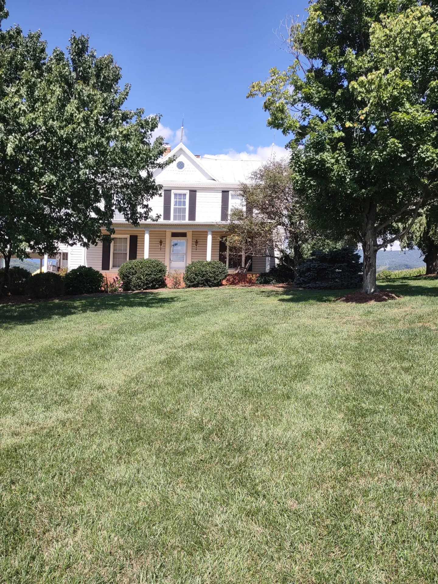 Scenery Hill Farm House — photo 1 of 12