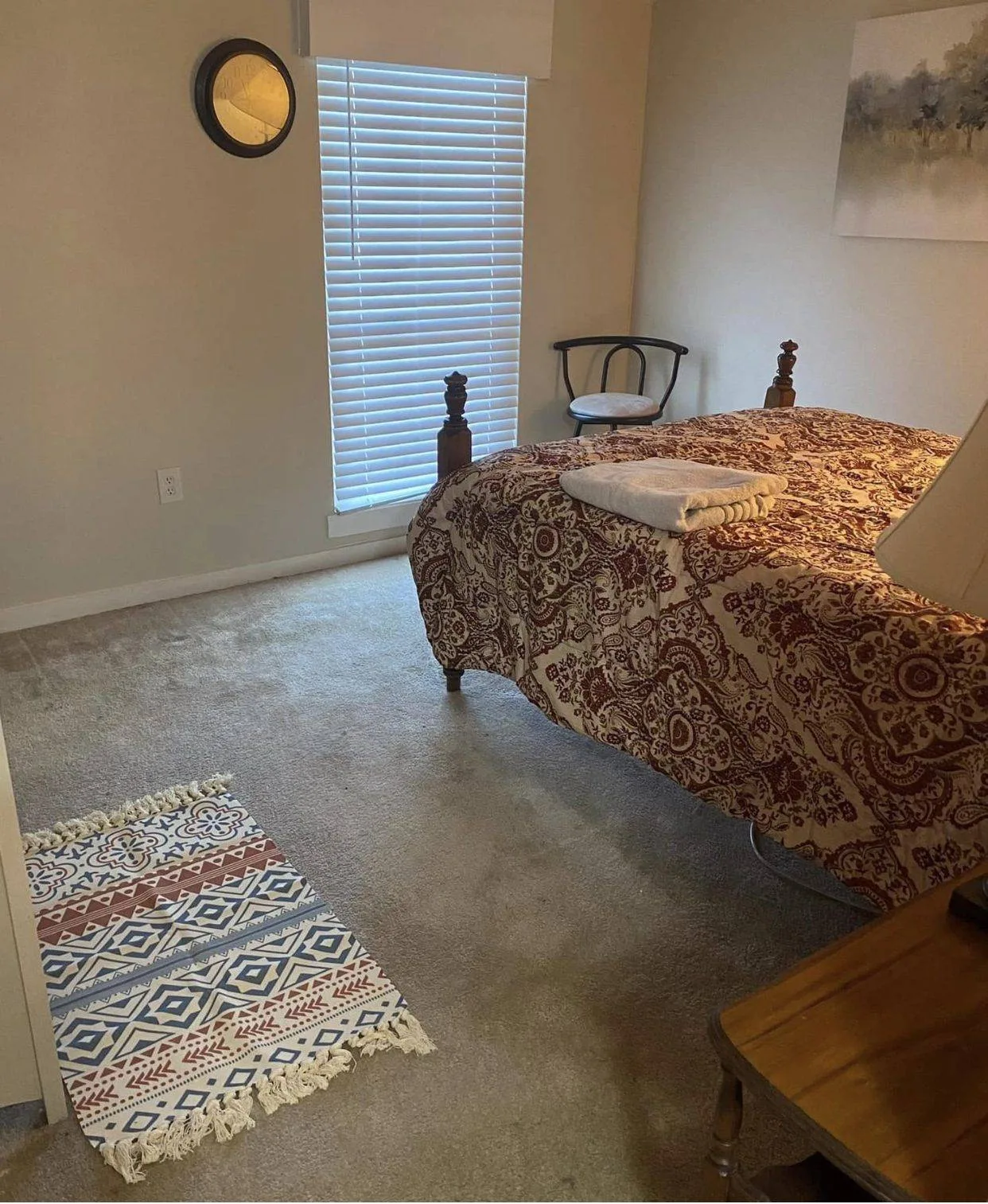 Room in a cozy condo — photo 1 of 3